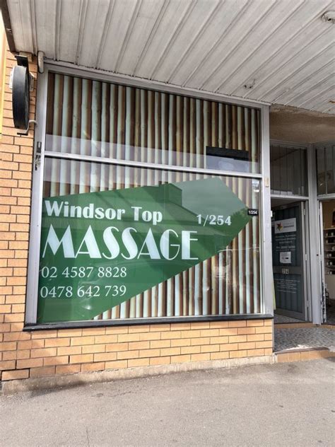 Erotic massage Windsor